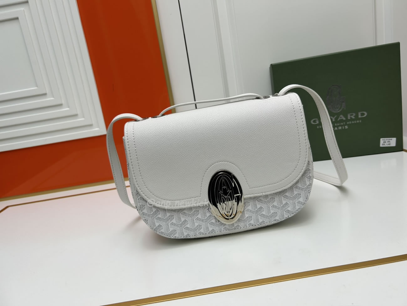 Goyard 233 Messenger Bag 17 Cm X 8 Cm X 25 Cm (17) - www.kitistry.com