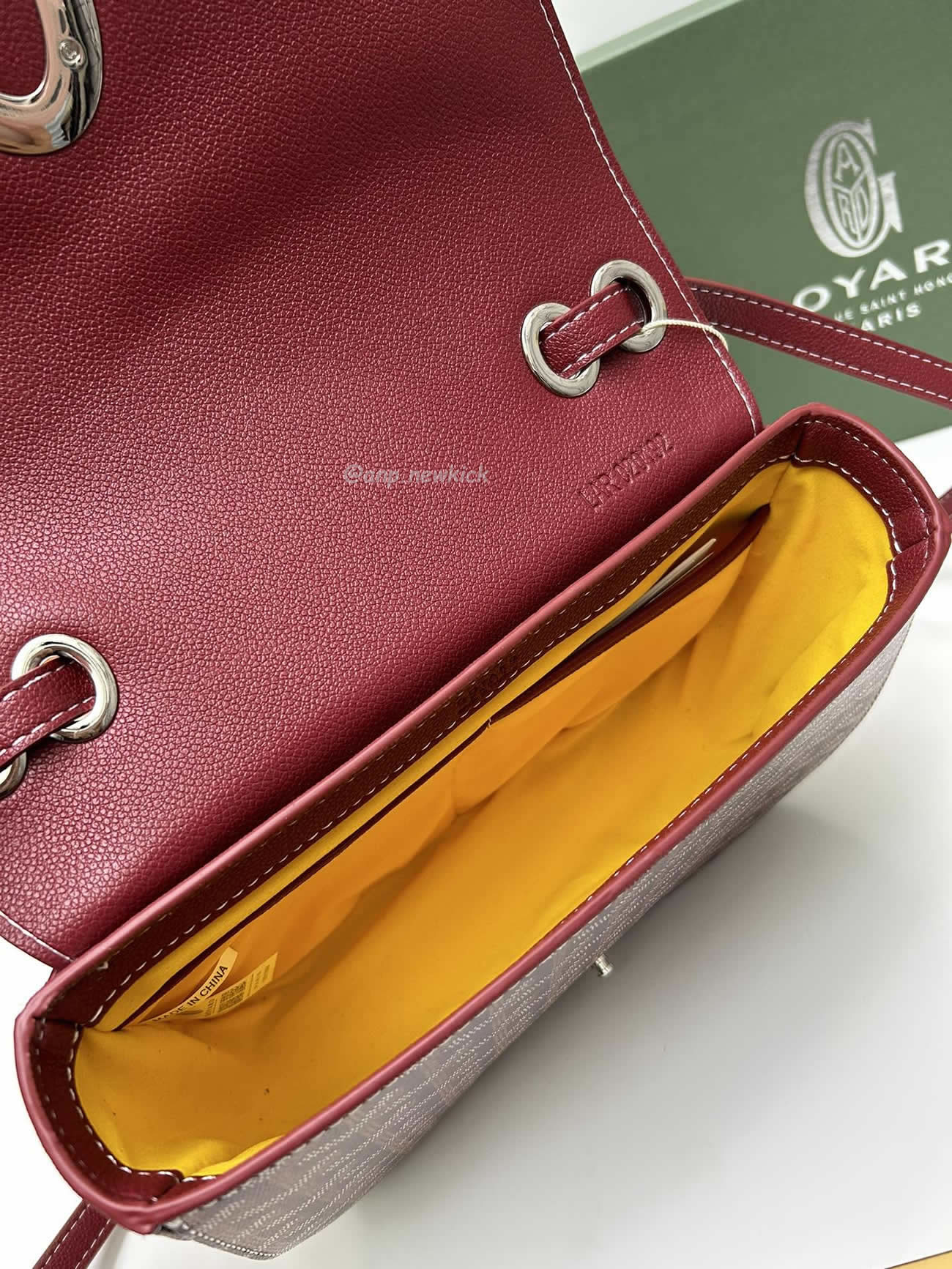 Goyard 233 Messenger Bag 17 Cm X 8 Cm X 25 Cm (22) - www.kitistry.com