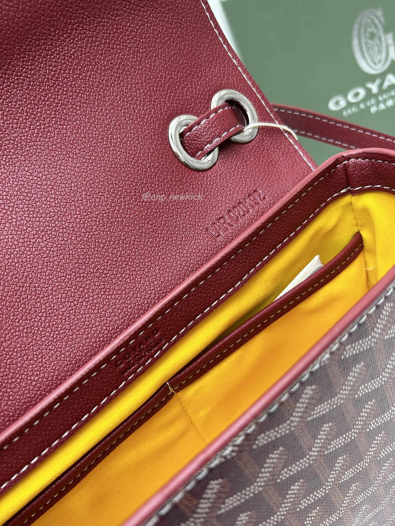 Goyard 233 Messenger Bag 17 Cm X 8 Cm X 25 Cm (25) - www.kitistry.com