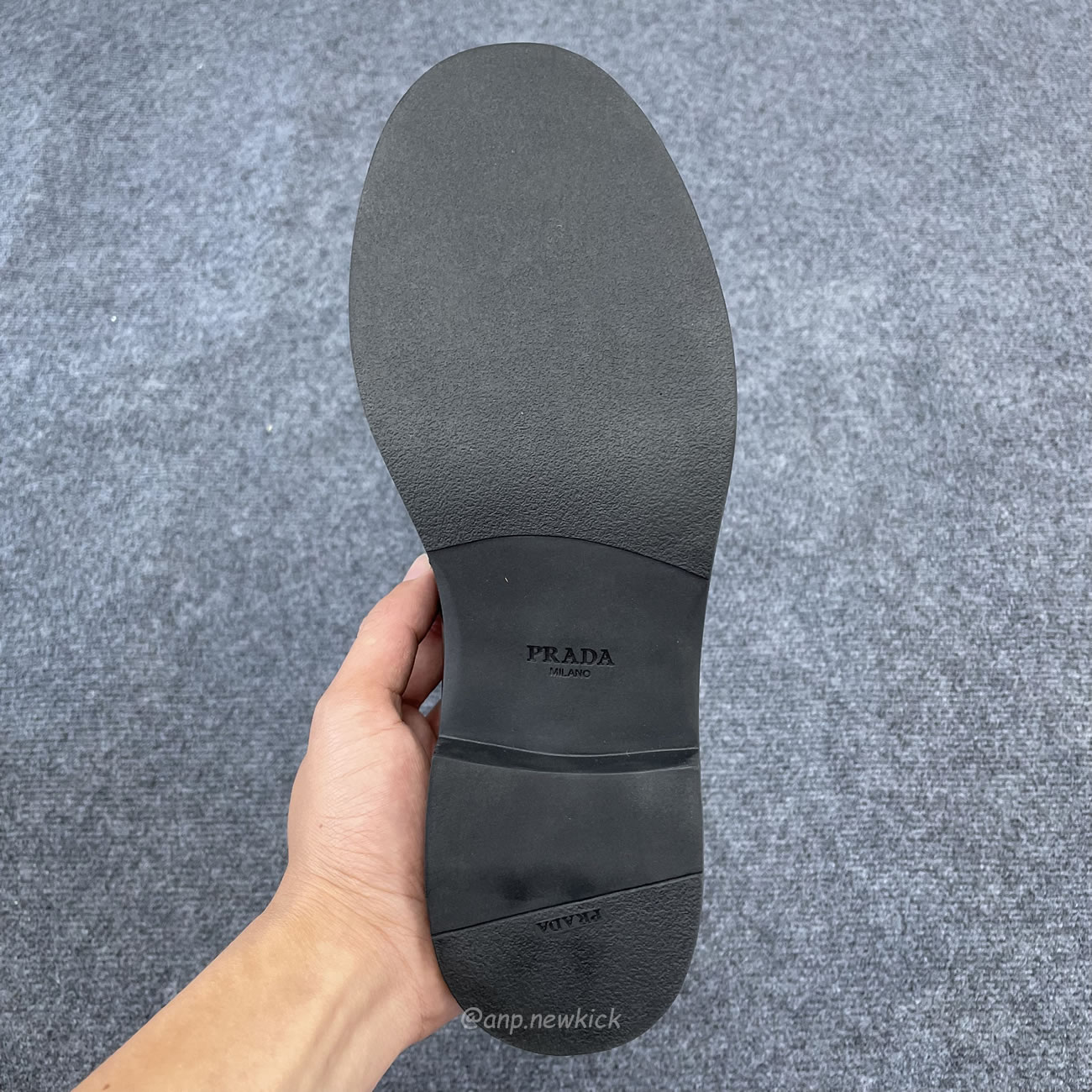 Prada 35mm Loafer Black Brushed Leather 2de127 055 F0002 (4) - www.kitistry.com Prada 35mm Loafer Black Brushed Leather 2de127 055 F0002 (4) - www.kitistry.com