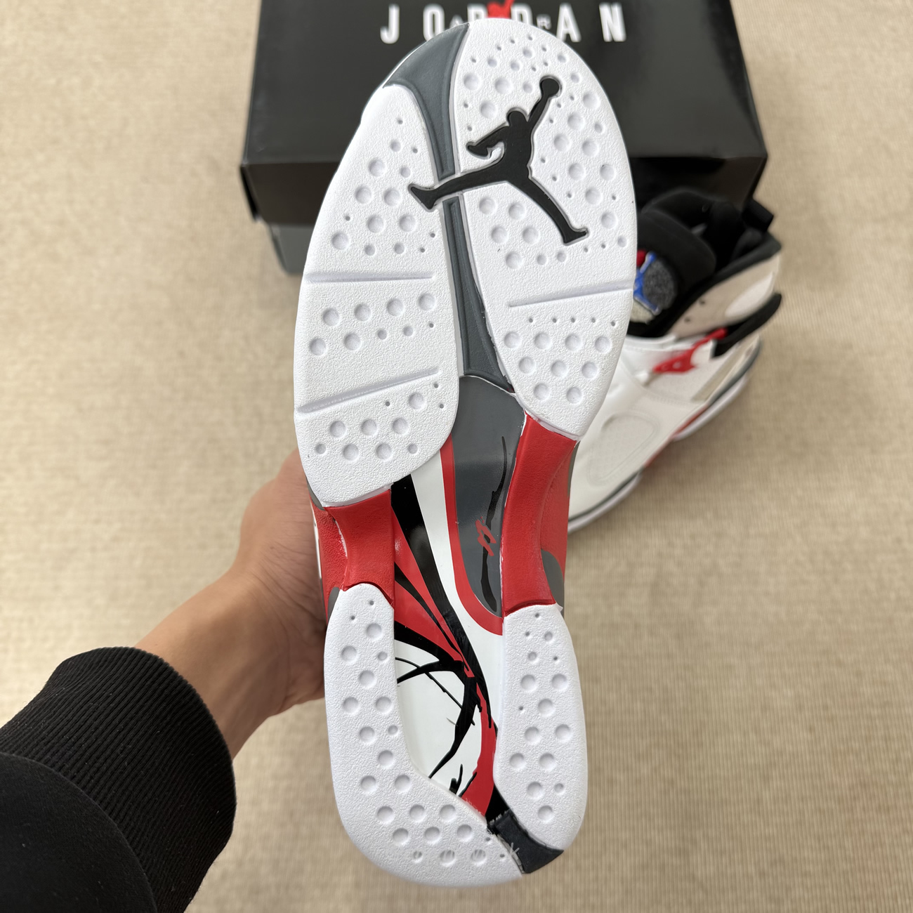 Air Jordan 8 Retro Bugs Bunny 2025 305381 100 (5) - www.kitistry.com