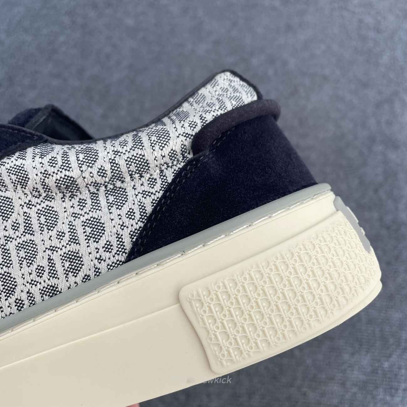 Dior B33 Sneaker Navy Blue Oblique Jacquard 3sn303zwn H559 (7) - www.kitistry.com Dior B33 Sneaker Navy Blue Oblique Jacquard 3sn303zwn H559 (7) - www.kitistry.com