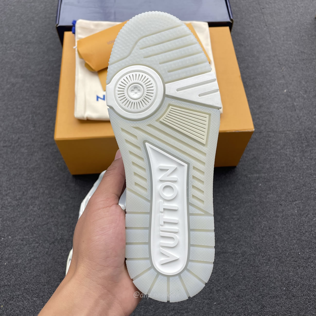 Louis Vuitton Trainer White Signature 51bcolre (11) - www.kitistry.com Louis Vuitton Trainer White Signature 51bcolre (11) - www.kitistry.com