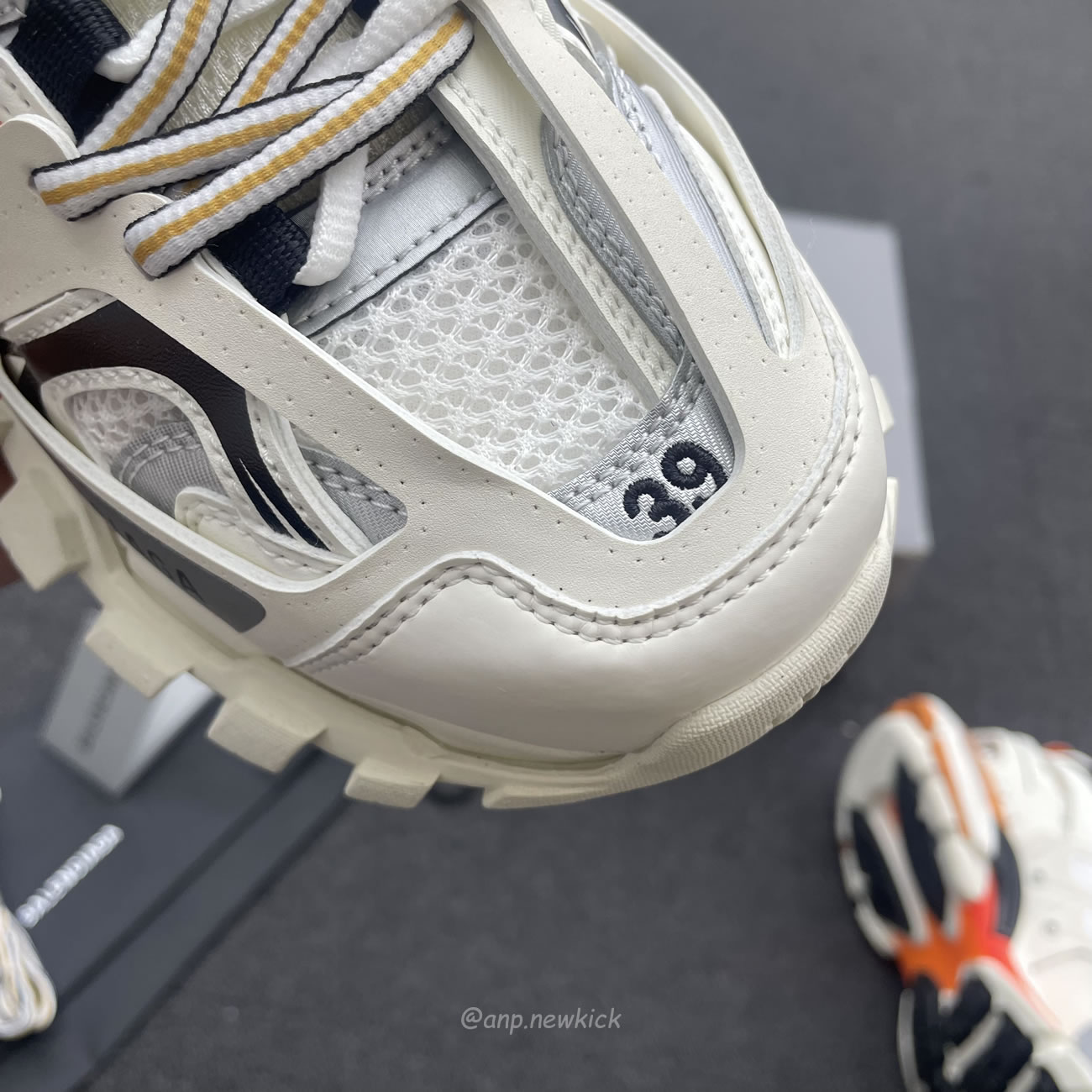 Balenciaga Track White Orange Womens 542436 W1gb1 9059 (3) - www.kitistry.com Balenciaga Track White Orange Womens 542436 W1gb1 9059 (3) - www.kitistry.com