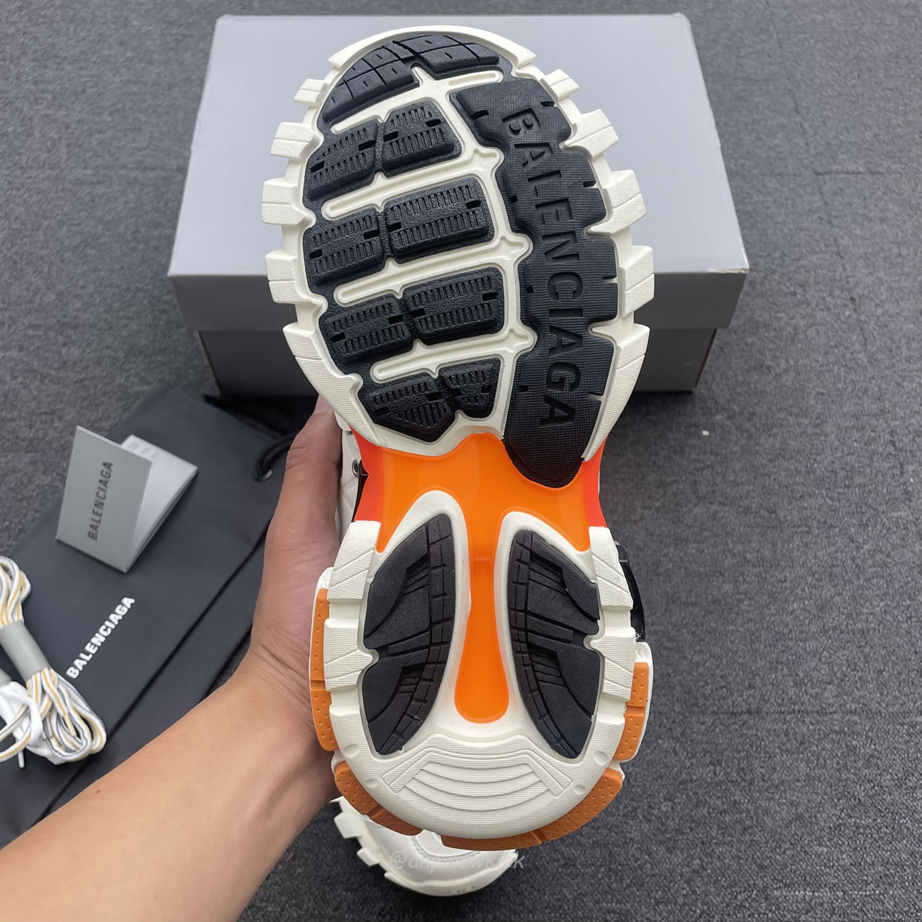 Balenciaga Track White Orange Womens 542436 W1gb1 9059 (5) - www.kitistry.com Balenciaga Track White Orange Womens 542436 W1gb1 9059 (5) - www.kitistry.com