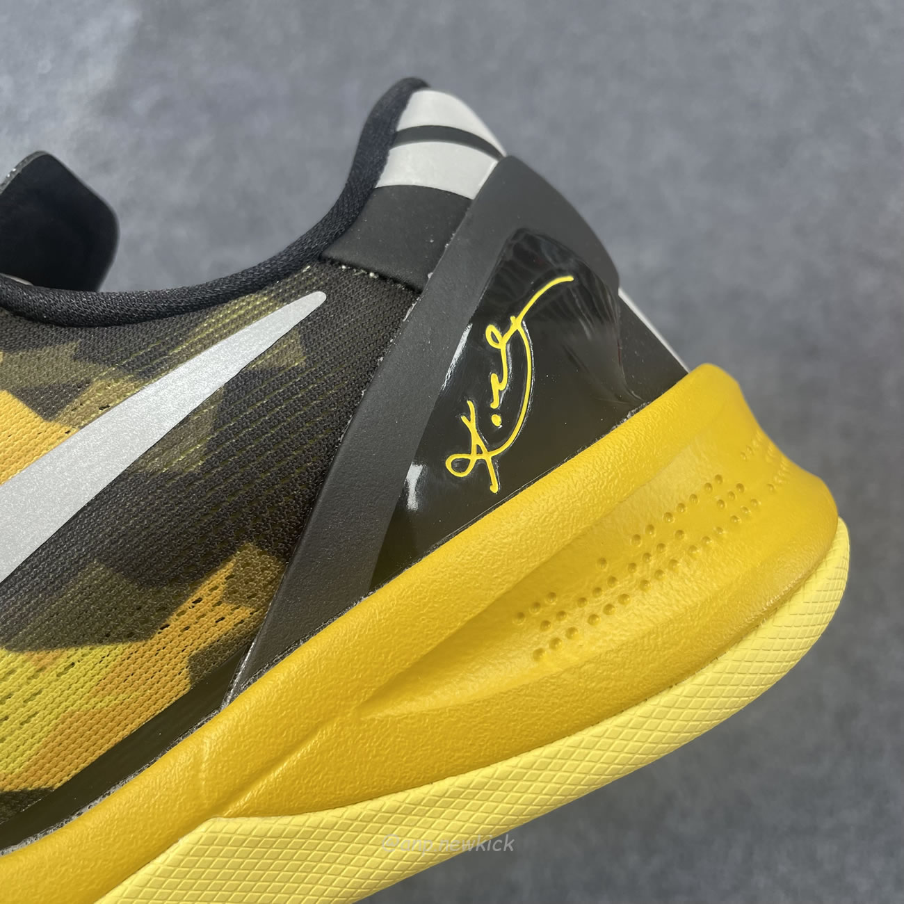 Nike Kobe 8 Xdr Black Yellow 555286‑077 (4) - www.kitistry.com Nike Kobe 8 Xdr Black Yellow 555286‑077 (4) - www.kitistry.com
