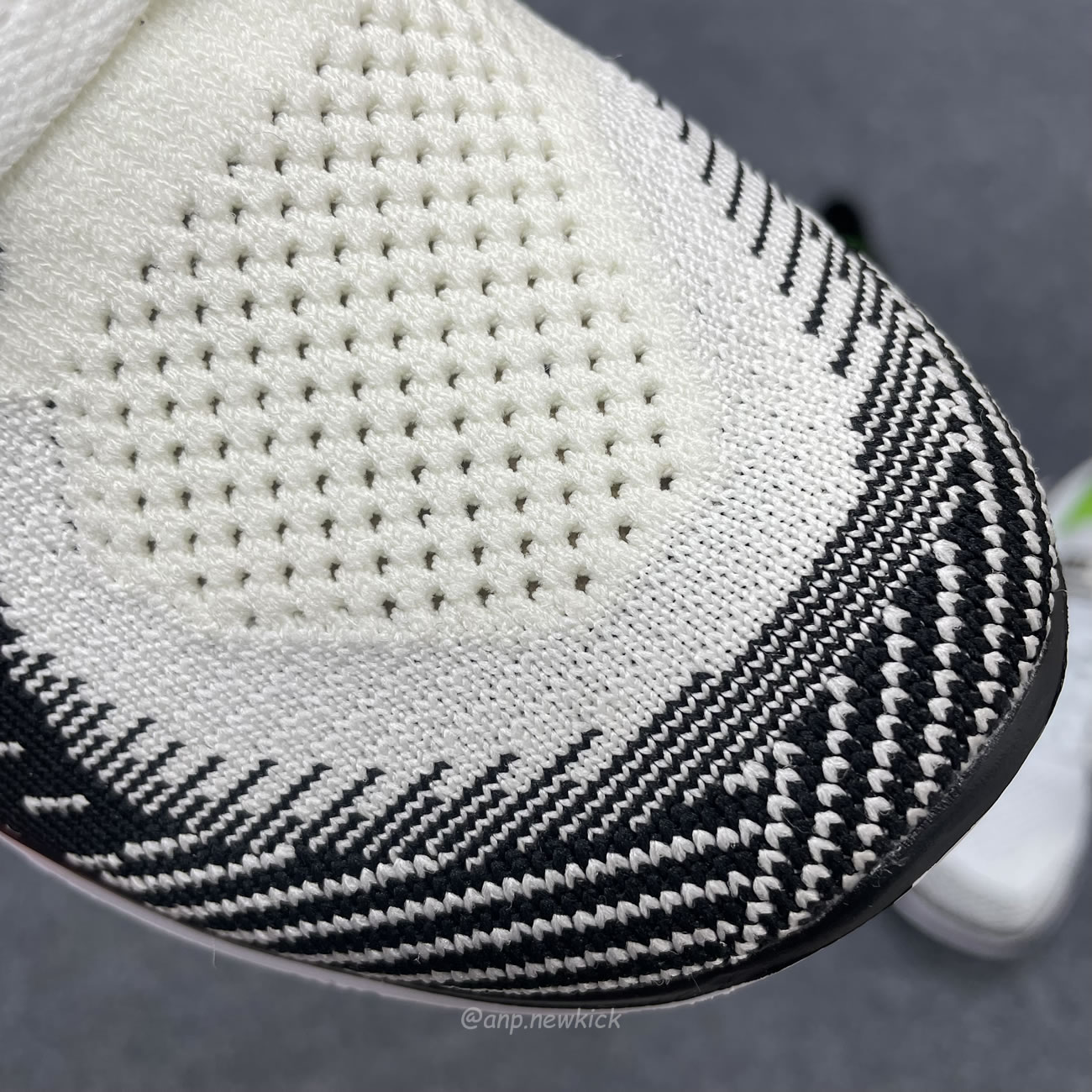Nike Free 4.0 Flyknit White Black 631050 100 (2) - www.kitistry.com Nike Free 4.0 Flyknit White Black 631050 100 (2) - www.kitistry.com