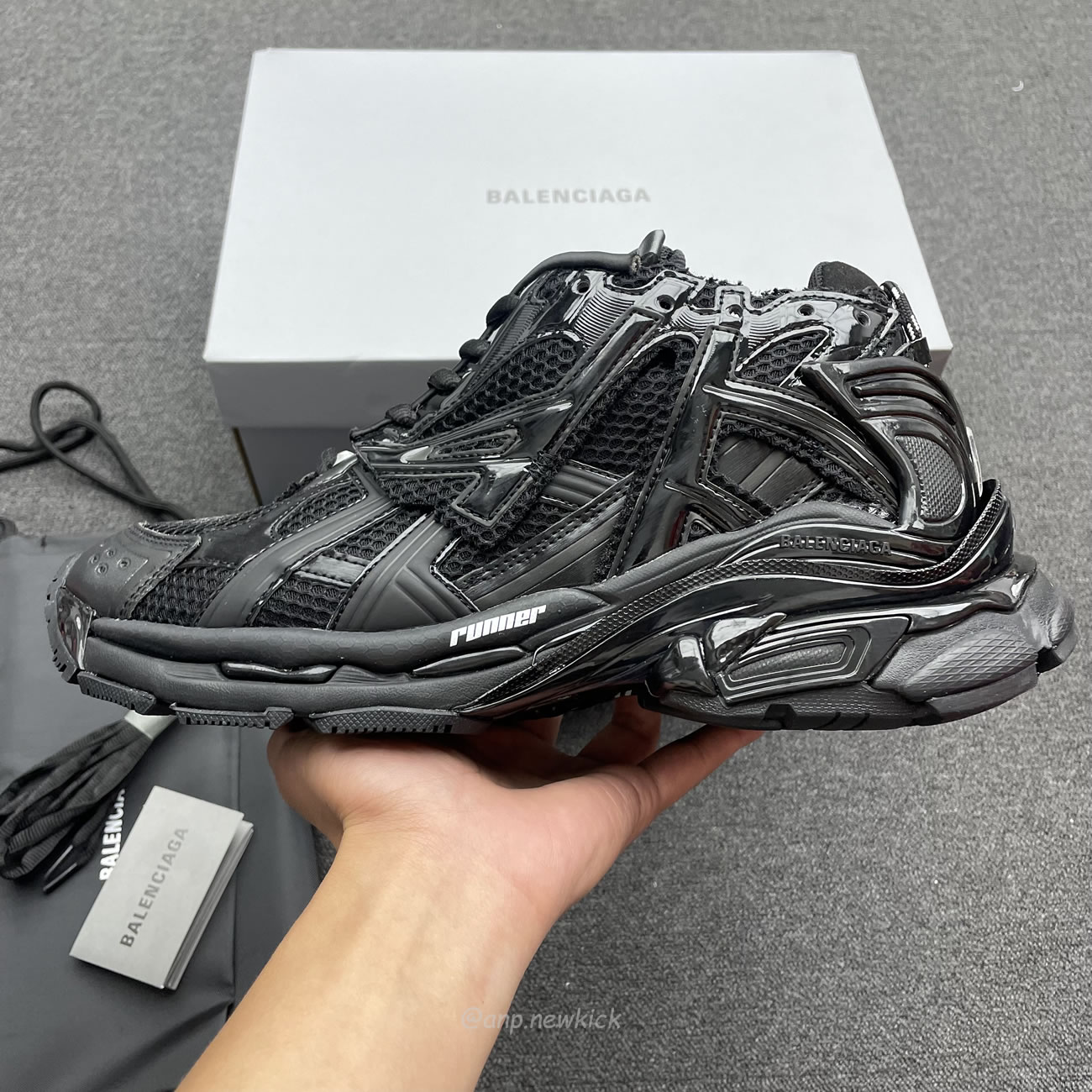 Balenciaga Runner Black 677403w3rb11000 (3) - www.kitistry.com Balenciaga Runner Black 677403w3rb11000 (3) - www.kitistry.com