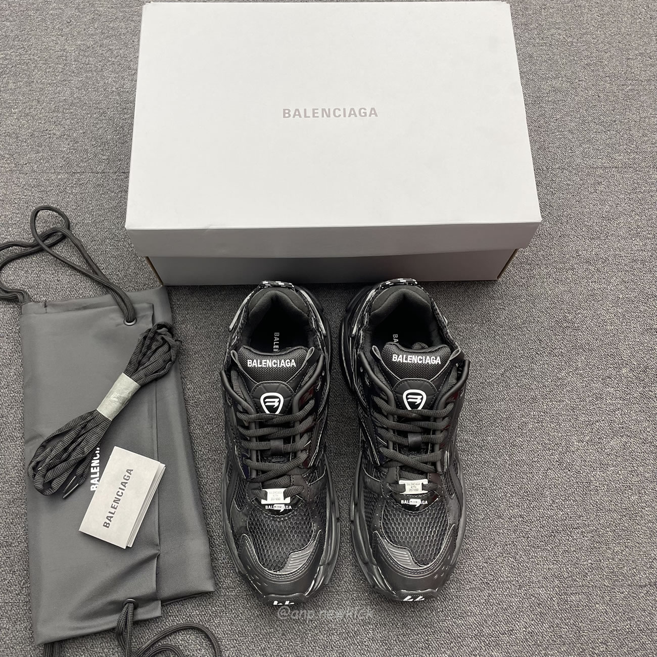 Balenciaga Runner Black 677403w3rb11000 (9) - www.kitistry.com Balenciaga Runner Black 677403w3rb11000 (9) - www.kitistry.com