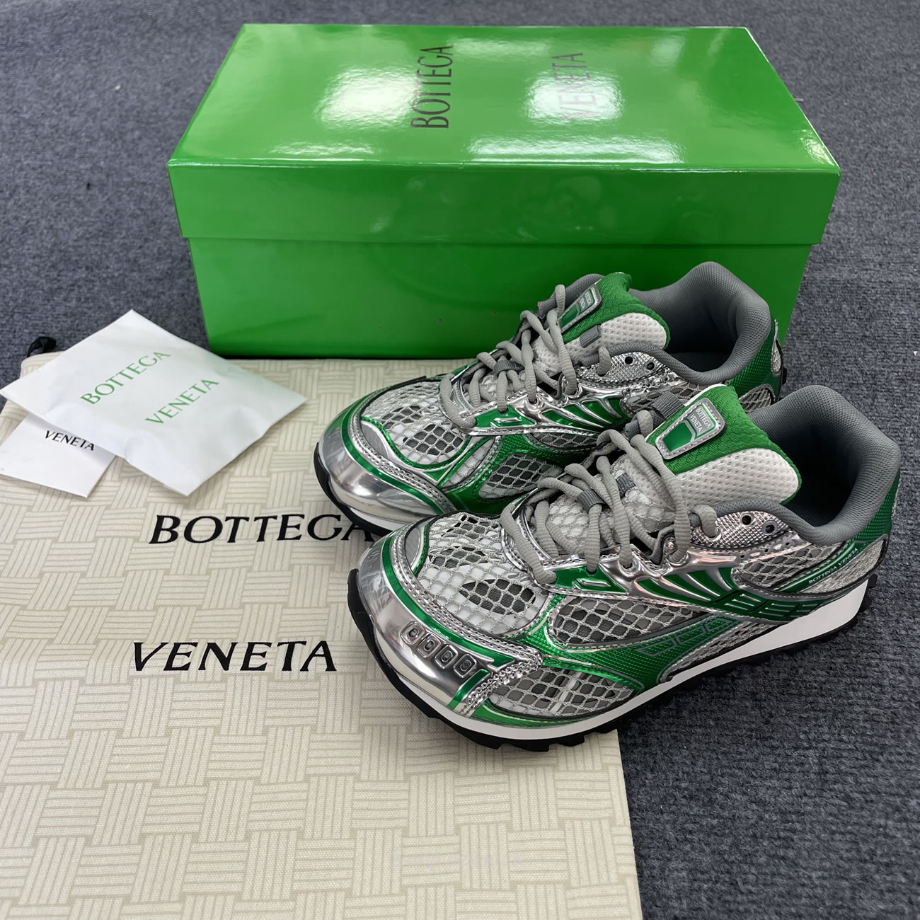 Bottega Veneta Orbit Silver Parakeet Womens 755915v2x401428 (8) - www.kitistry.com Bottega Veneta Orbit Silver Parakeet Womens 755915v2x401428 (8) - www.kitistry.com