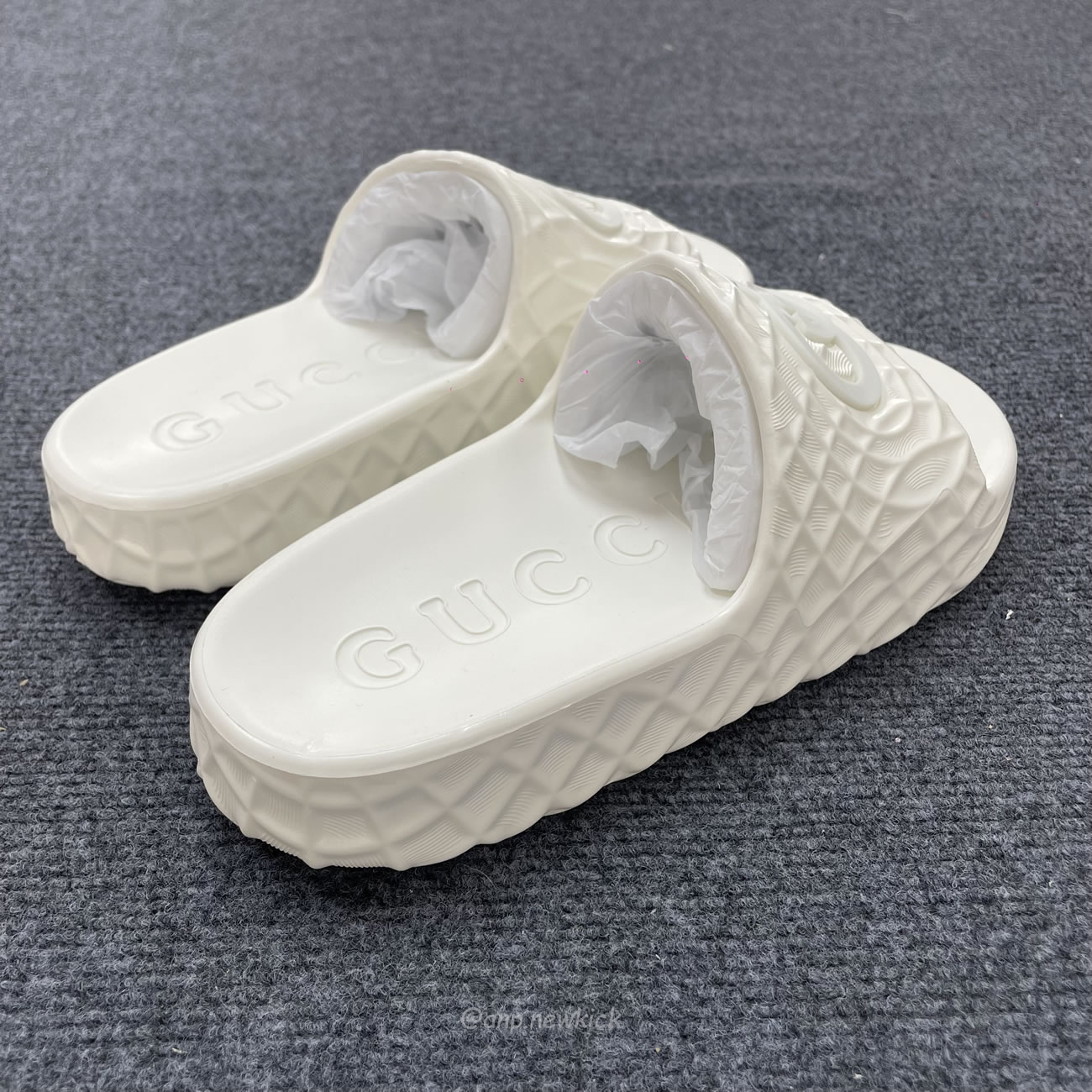 Gucci Slide Sandal Interlocking G Water Ripples 770801 J8710 1000 (10) - www.kitistry.com Gucci Slide Sandal Interlocking G Water Ripples 770801 J8710 1000 (10) - www.kitistry.com