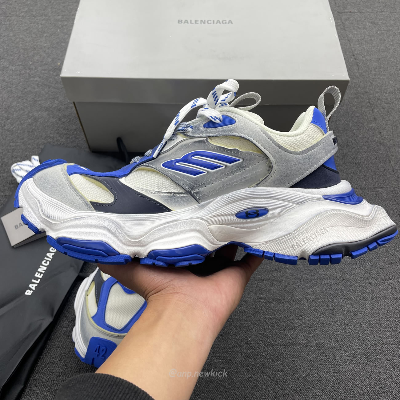 Balenciaga Cargo Sneaker White Grey Blue 784341 W2mv6 0328 (10) - www.kitistry.com Balenciaga Cargo Sneaker White Grey Blue 784341 W2mv6 0328 (10) - www.kitistry.com