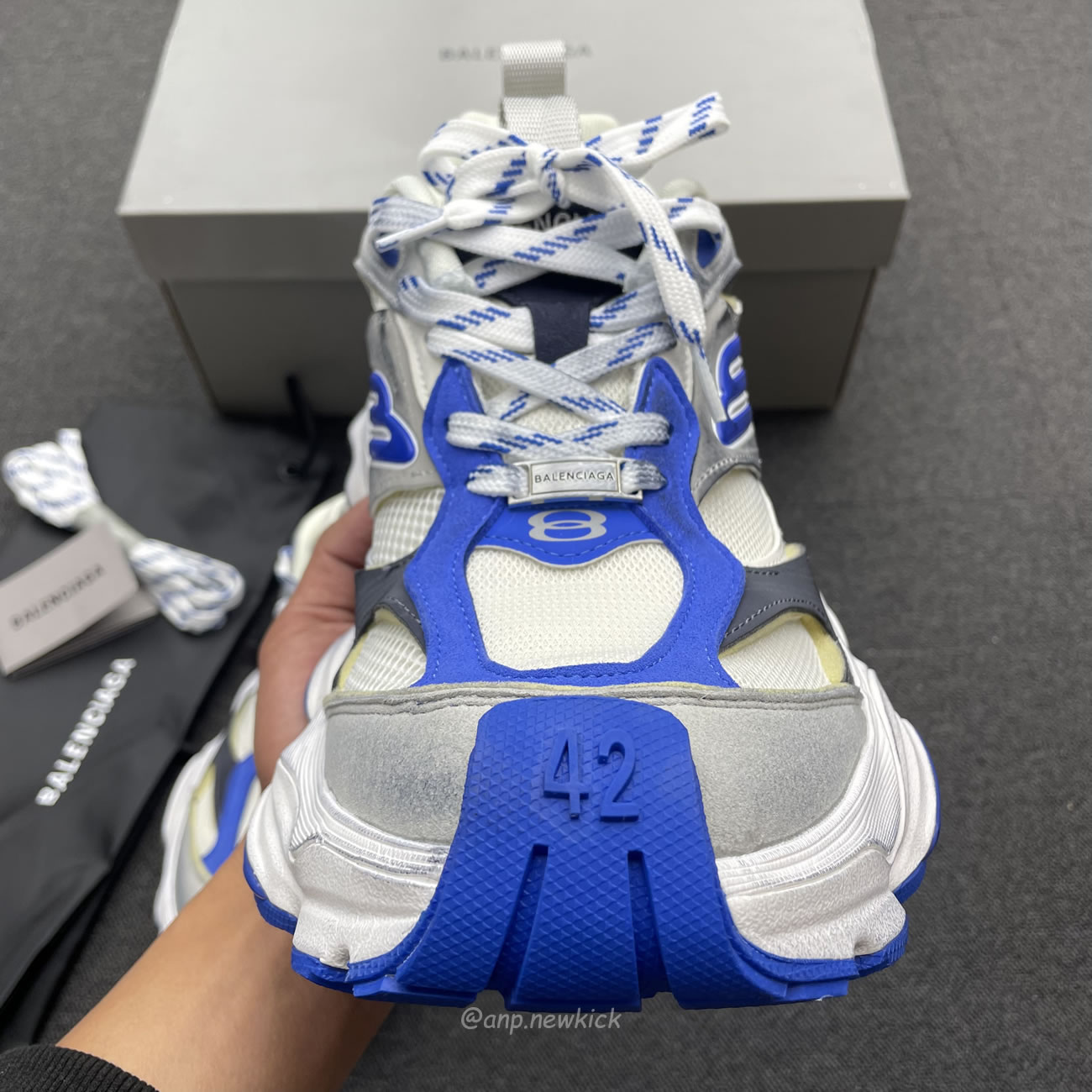 Balenciaga Cargo Sneaker White Grey Blue 784341 W2mv6 0328 (8) - www.kitistry.com Balenciaga Cargo Sneaker White Grey Blue 784341 W2mv6 0328 (8) - www.kitistry.com
