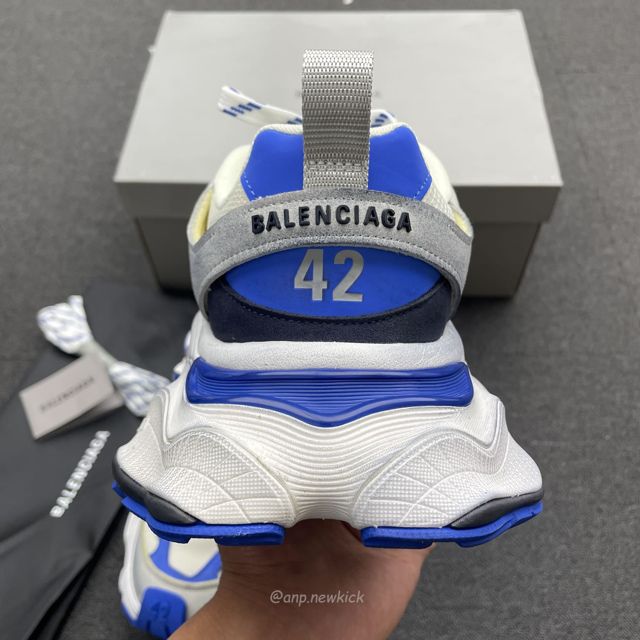 Balenciaga Cargo Sneaker White Grey Blue 784341 W2mv6 0328 (9) - www.kitistry.com Balenciaga Cargo Sneaker White Grey Blue 784341 W2mv6 0328 (9) - www.kitistry.com
