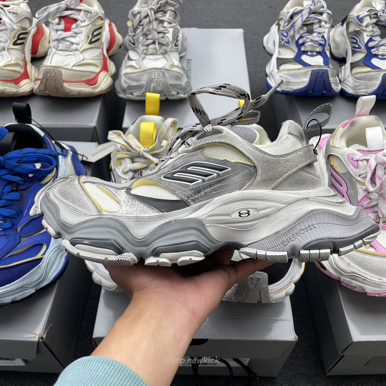 Balenciaga Cargo Sneaker Grey Black Yellow White Gery Pink Yellow Blue Red (womens) 784341 W2mv6 0328 (23) - www.kitistry.com Balenciaga Cargo Sneaker Grey Black Yellow White Gery Pink Yellow Blue Red (womens) 784341 W2mv6 0328 (23) - www.kitistry.com