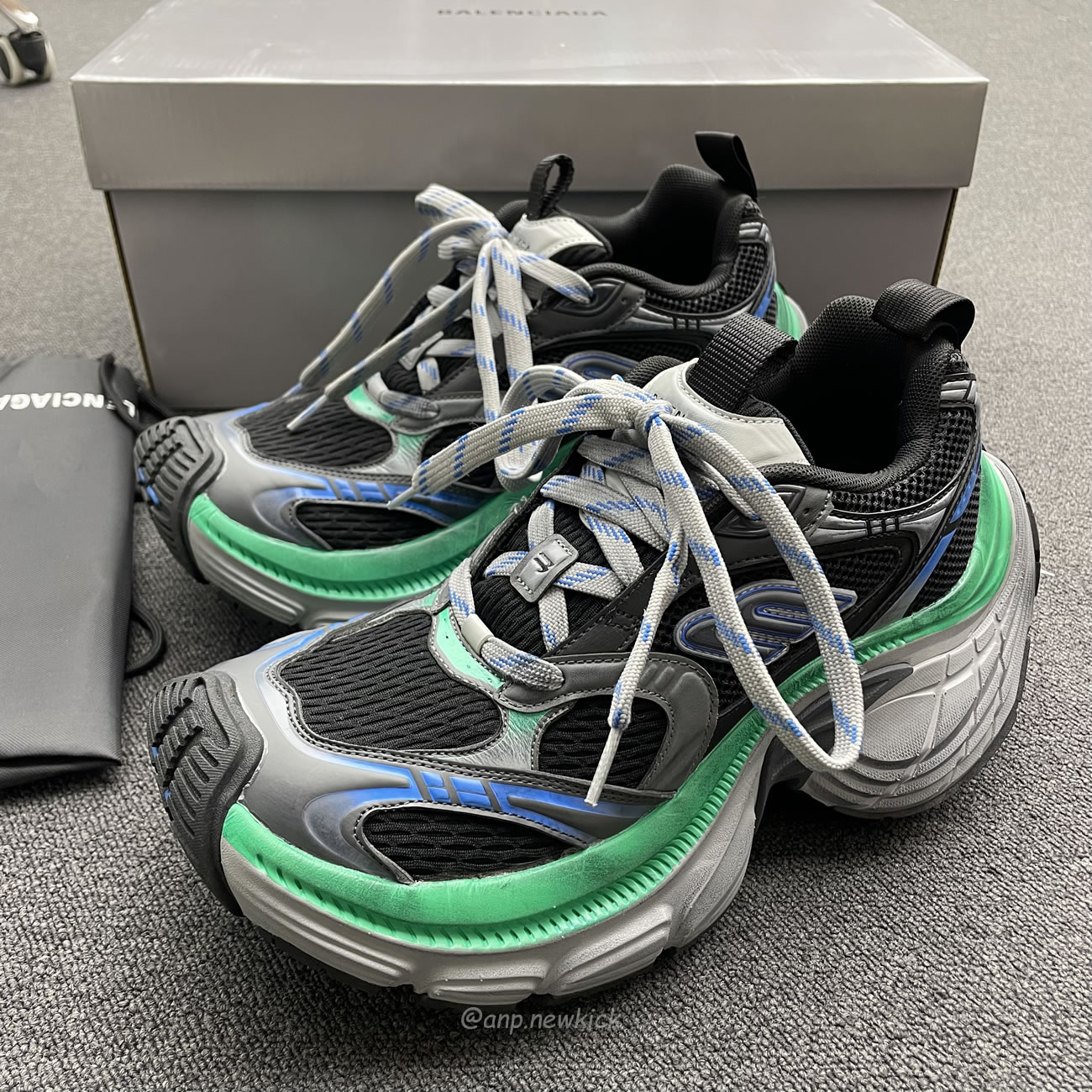 Balenciaga Fall 2024 10xl Mesh Tpu Grey Green 784344 W2mv2 1143 (7) - www.kitistry.com Balenciaga Fall 2024 10xl Mesh Tpu Grey Green 784344 W2mv2 1143 (7) - www.kitistry.com