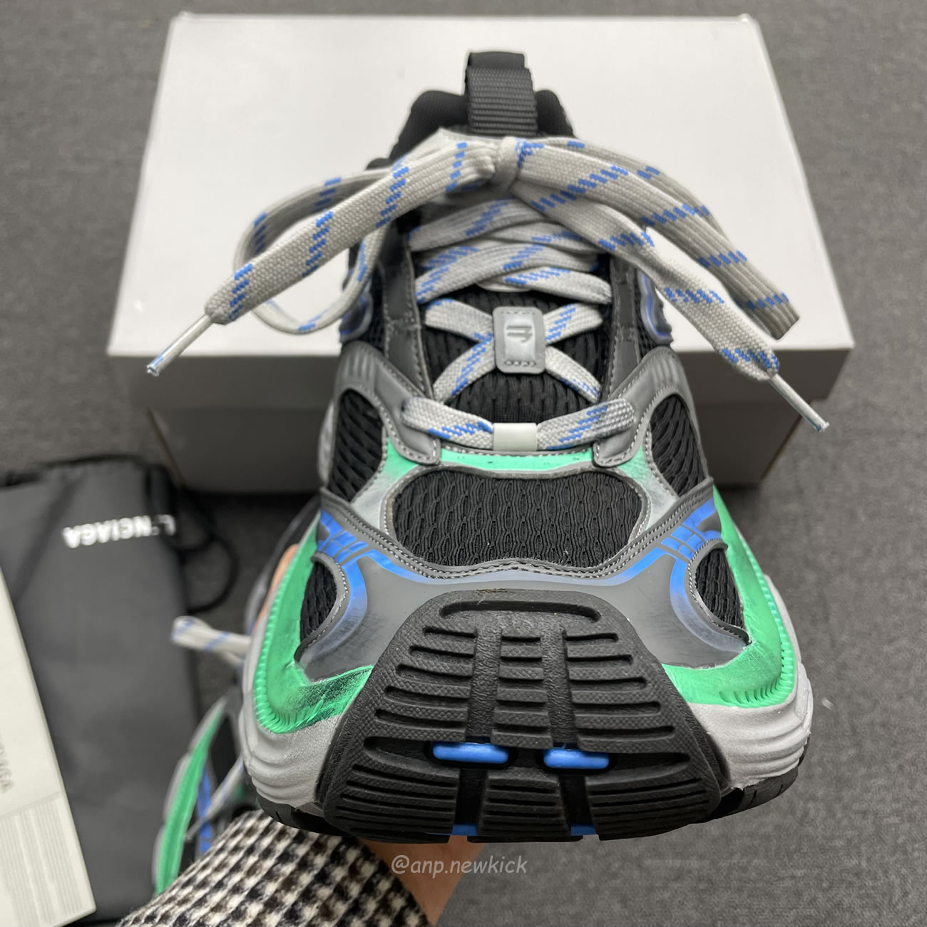 Balenciaga Fall 2024 10xl Mesh Tpu Grey Green 784344 W2mv2 1143 (9) - www.kitistry.com Balenciaga Fall 2024 10xl Mesh Tpu Grey Green 784344 W2mv2 1143 (9) - www.kitistry.com