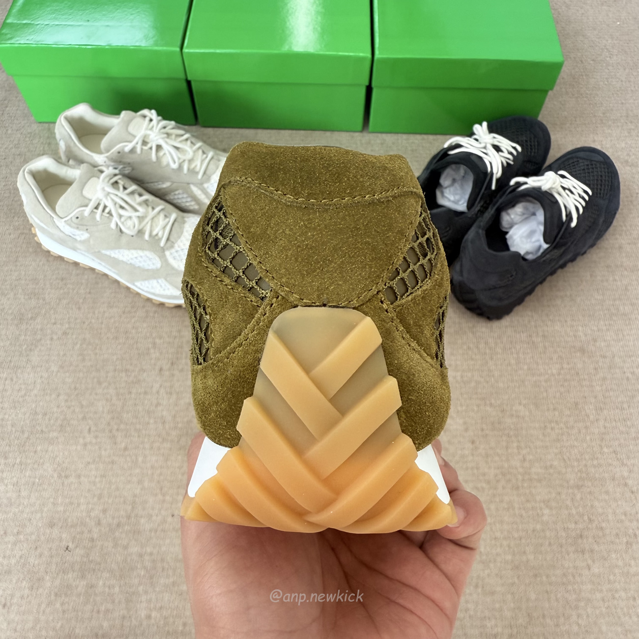 Bottega Veneta Orbit Olive Oil Black Gray 797306 V4je1 3310 (3) - www.kitistry.com