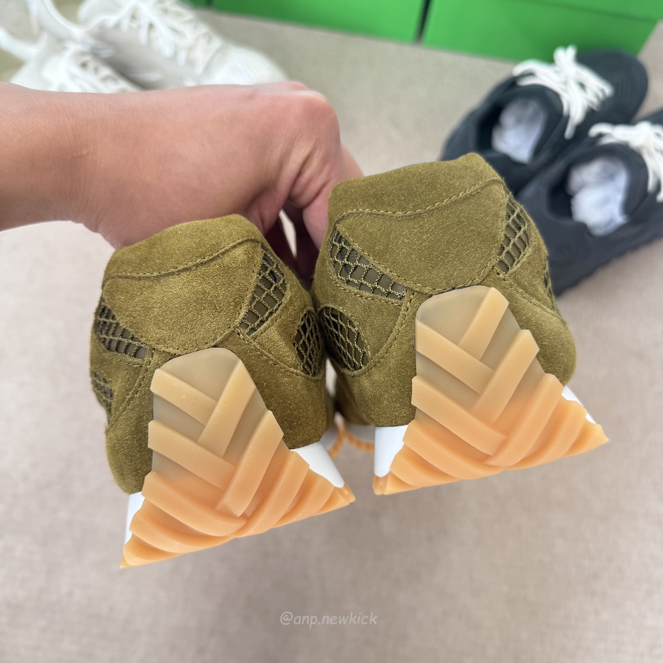 Bottega Veneta Orbit Olive Oil Black Gray 797306 V4je1 3310 (7) - www.kitistry.com