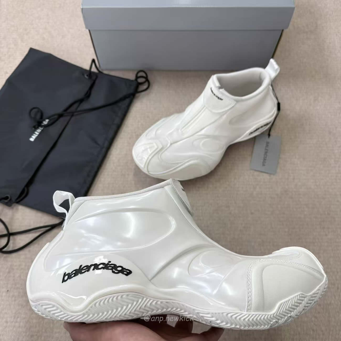 Balenciaga Basketball Sneaker In White 824909 Wbkbm9000 (6) - www.kitistry.com Balenciaga Basketball Sneaker In White 824909 Wbkbm9000 (6) - www.kitistry.com