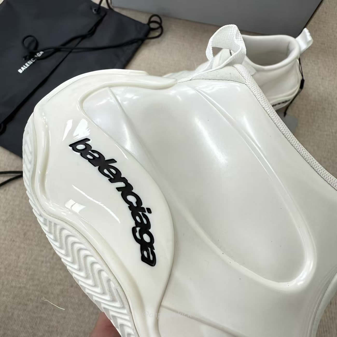 Balenciaga Basketball Sneaker In White 824909 Wbkbm9000 (8) - www.kitistry.com Balenciaga Basketball Sneaker In White 824909 Wbkbm9000 (8) - www.kitistry.com