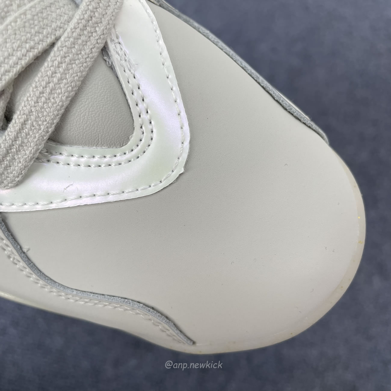 Air Jordan 8 Retro Champagne 832821 030 (2) - www.kitistry.com Air Jordan 8 Retro Champagne 832821 030 (2) - www.kitistry.com