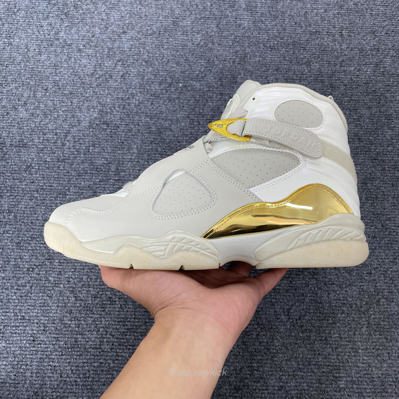 Air Jordan 8 Retro Champagne 832821 030 (7) - www.kitistry.com Air Jordan 8 Retro Champagne 832821 030 (7) - www.kitistry.com