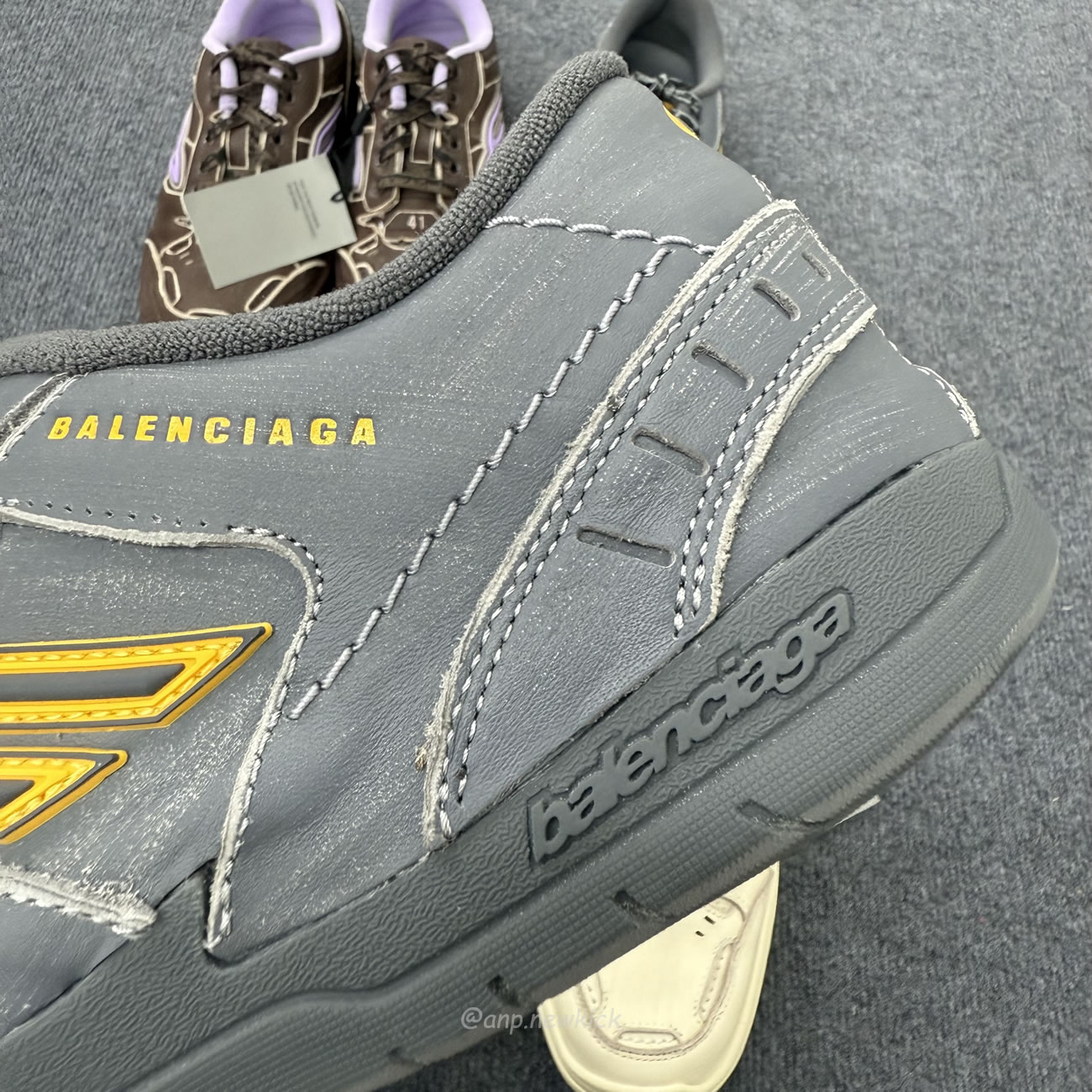 Balenciaga Hamptons Worn Out Mens Sports Shoes 841765wcurb9141 (15) - www.kitistry.com Balenciaga Hamptons Worn Out Mens Sports Shoes 841765wcurb9141 (15) - www.kitistry.com
