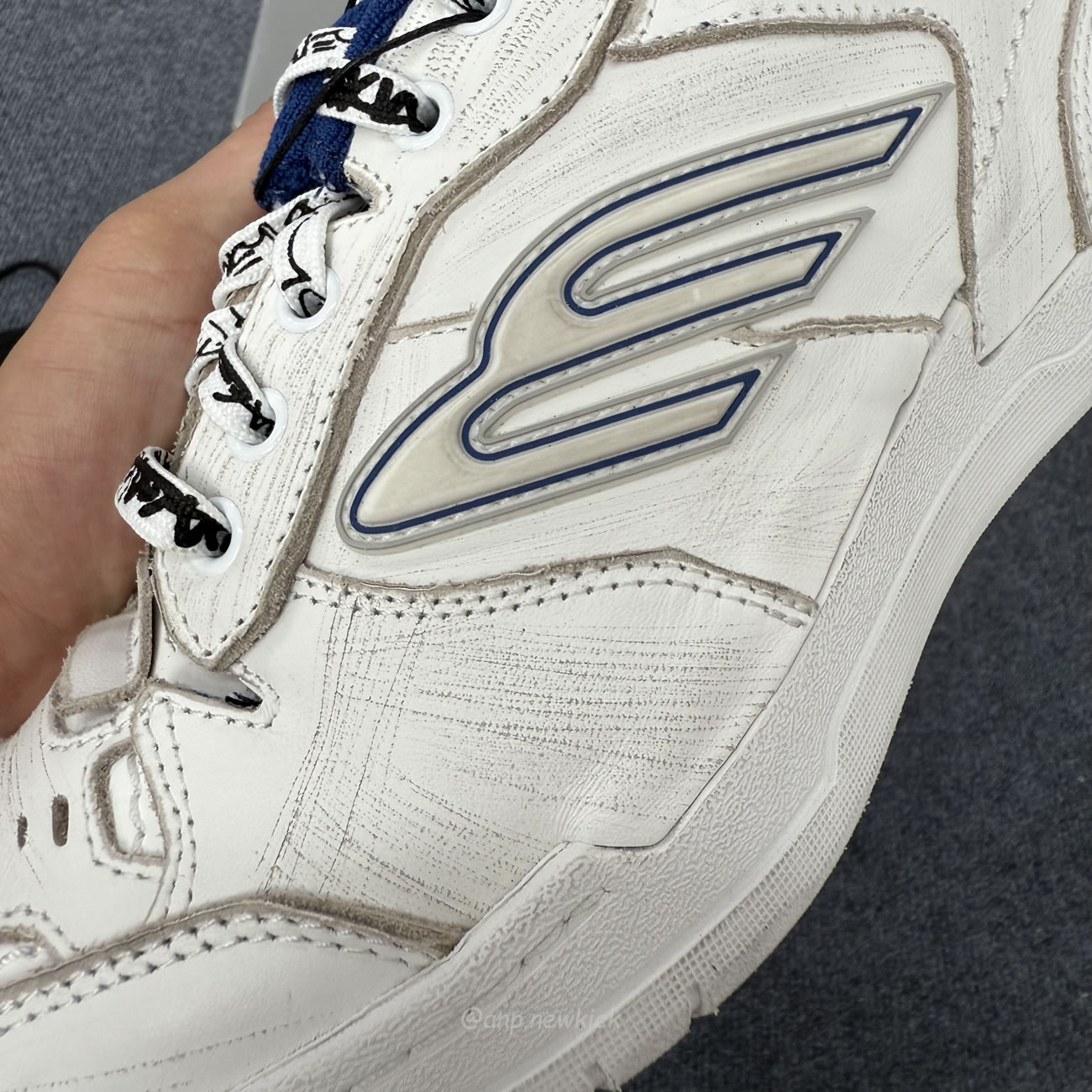 Balenciaga Hamptons Worn Out Mens Sports Shoes 841765wcurb9141 (2) - www.kitistry.com Balenciaga Hamptons Worn Out Mens Sports Shoes 841765wcurb9141 (2) - www.kitistry.com