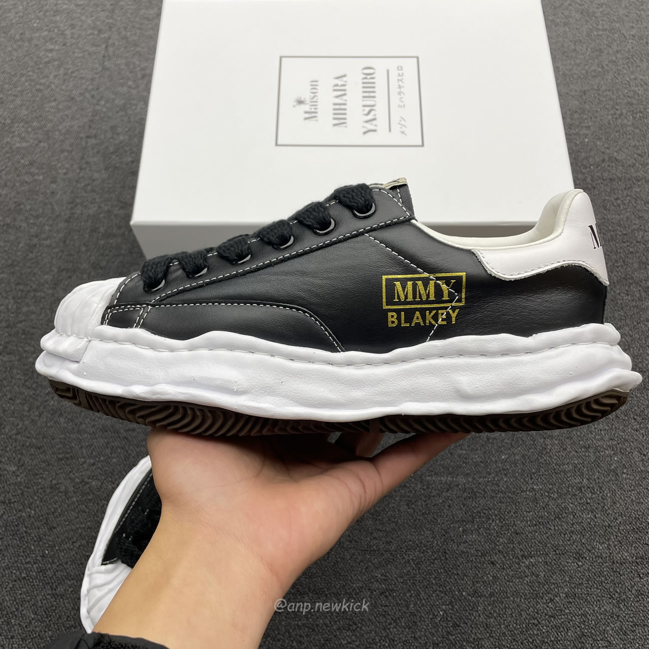 Maison Mihara Yasuhiro Blakey Og Sole Leather Low Black A06fw702 (5) - www.kitistry.com Maison Mihara Yasuhiro Blakey Og Sole Leather Low Black A06fw702 (5) - www.kitistry.com