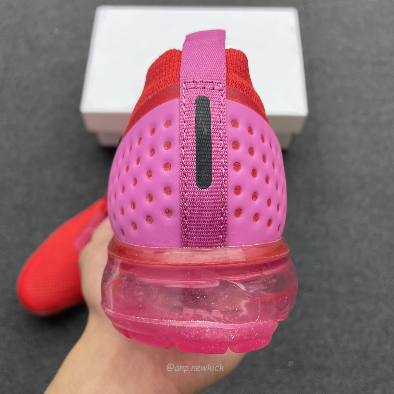 Nike Air Vapormax Moc 2 University Red Fuchsia Blast Womens Aj6599 600 (2) - www.kitistry.com Nike Air Vapormax Moc 2 University Red Fuchsia Blast Womens Aj6599 600 (2) - www.kitistry.com