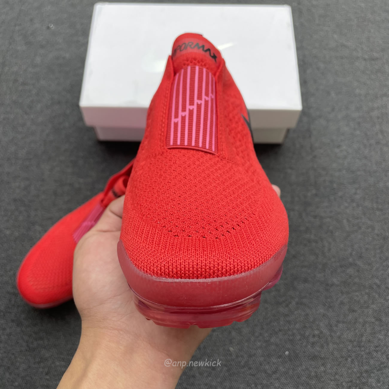 Nike Air Vapormax Moc 2 University Red Fuchsia Blast Womens Aj6599 600 (3) - www.kitistry.com Nike Air Vapormax Moc 2 University Red Fuchsia Blast Womens Aj6599 600 (3) - www.kitistry.com