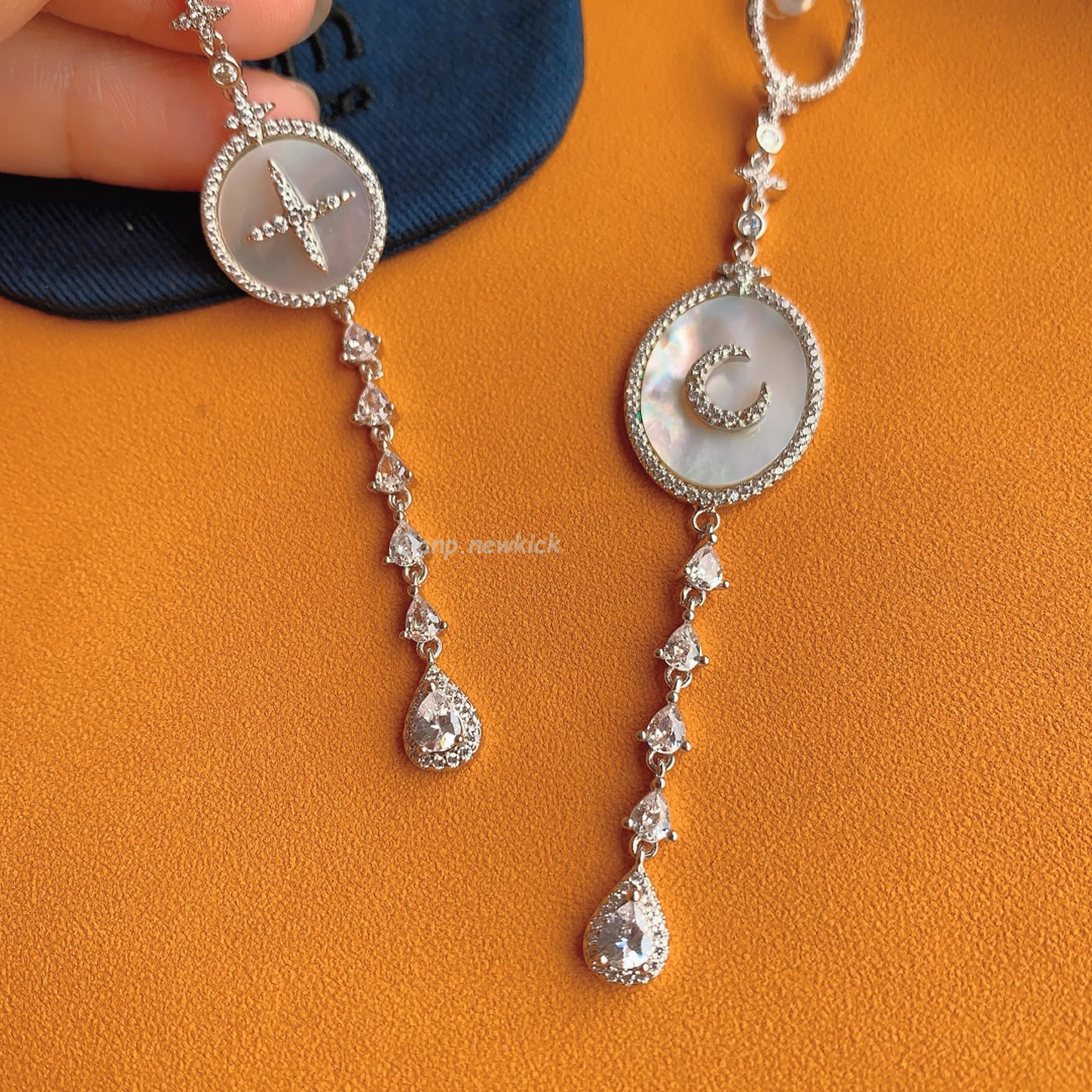 Apm Monaco Star Mother Of Pearl Earrings (13) - www.kitistry.com Apm Monaco Star Mother Of Pearl Earrings (13) - www.kitistry.com