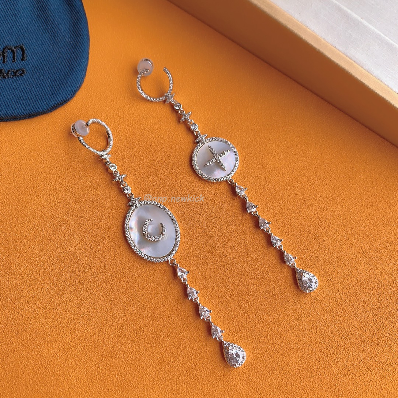 Apm Monaco Star Mother Of Pearl Earrings (8) - www.kitistry.com Apm Monaco Star Mother Of Pearl Earrings (8) - www.kitistry.com