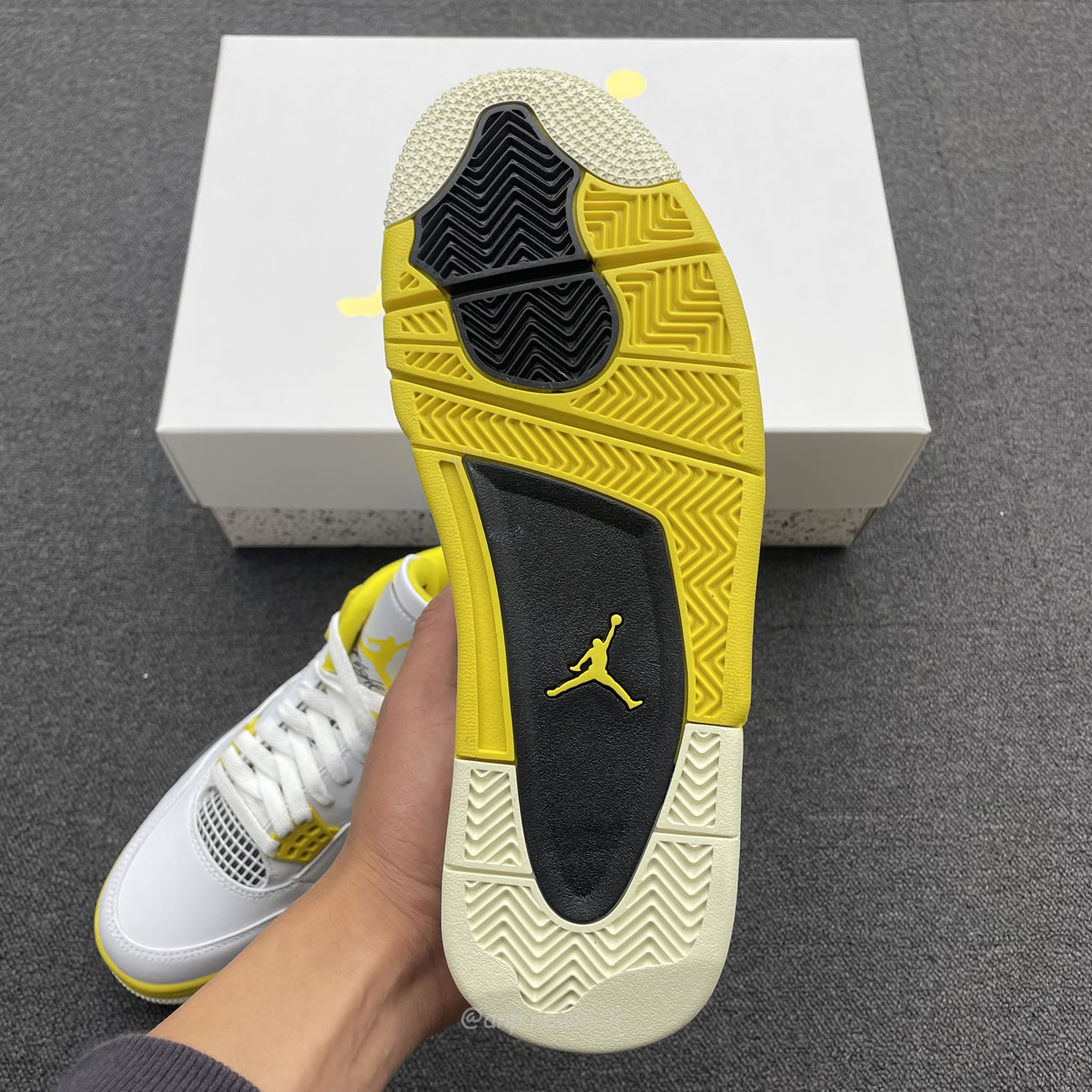 Air Jordan 4 Retro Vivid Sulfur Womens Aq9129 101 (10) - www.kitistry.com Air Jordan 4 Retro Vivid Sulfur Womens Aq9129 101 (10) - www.kitistry.com