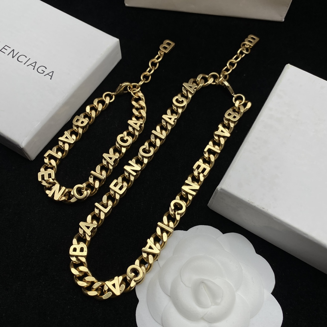 Balenciaga Logo Text Chain Necklace Bal203587 (4) - www.kitistry.com Balenciaga Logo Text Chain Necklace Bal203587 (4) - www.kitistry.com