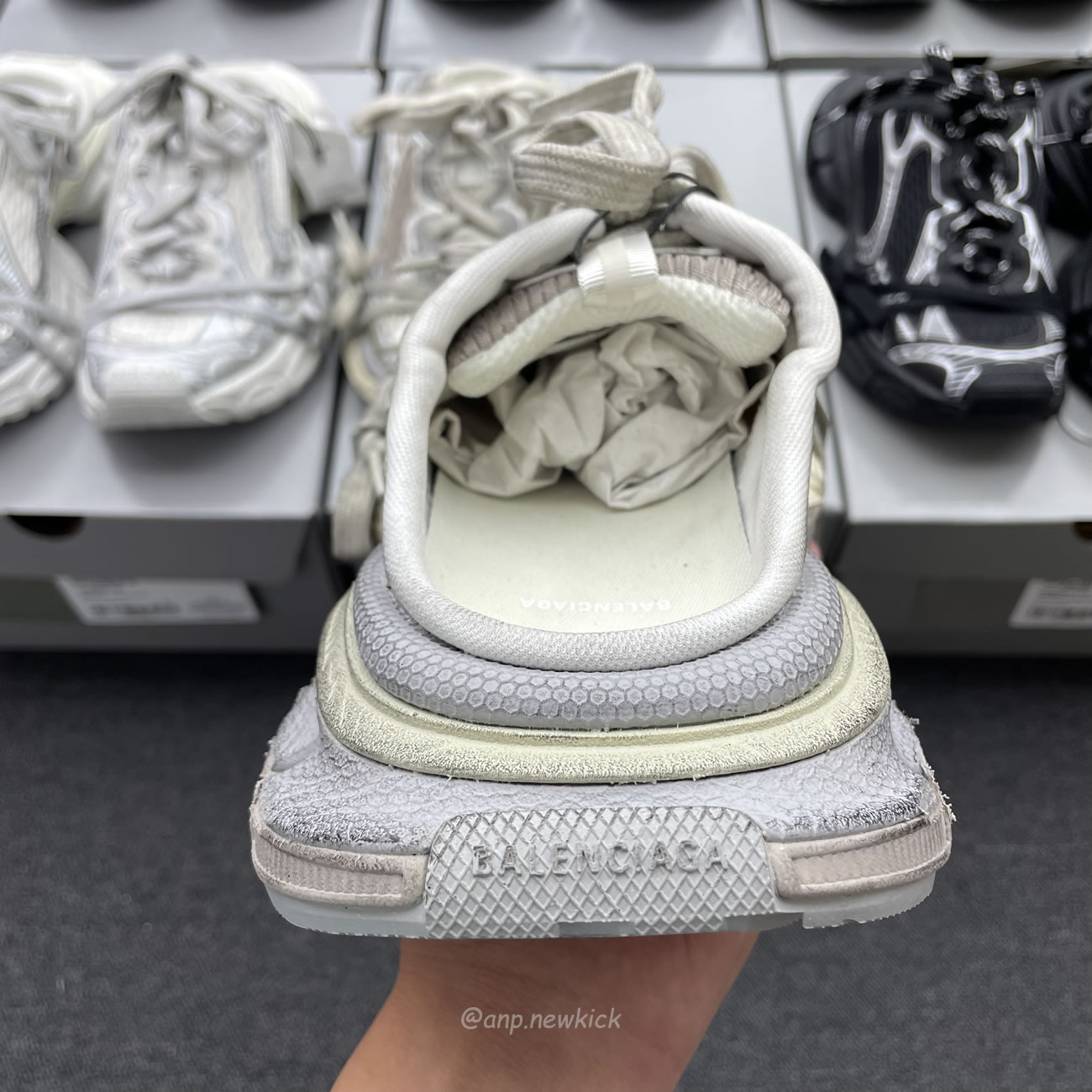 Balenciaga 3xl Mule Monocolor Mesh Rub Black White Eggshell Grey Red Bal Worn Out (19) - www.kitistry.com Balenciaga 3xl Mule Monocolor Mesh Rub Black White Eggshell Grey Red Bal Worn Out (19) - www.kitistry.com