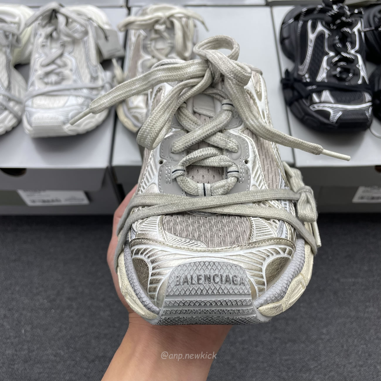 Balenciaga 3xl Mule Monocolor Mesh Rub Black White Eggshell Grey Red Bal Worn Out (22) - www.kitistry.com Balenciaga 3xl Mule Monocolor Mesh Rub Black White Eggshell Grey Red Bal Worn Out (22) - www.kitistry.com