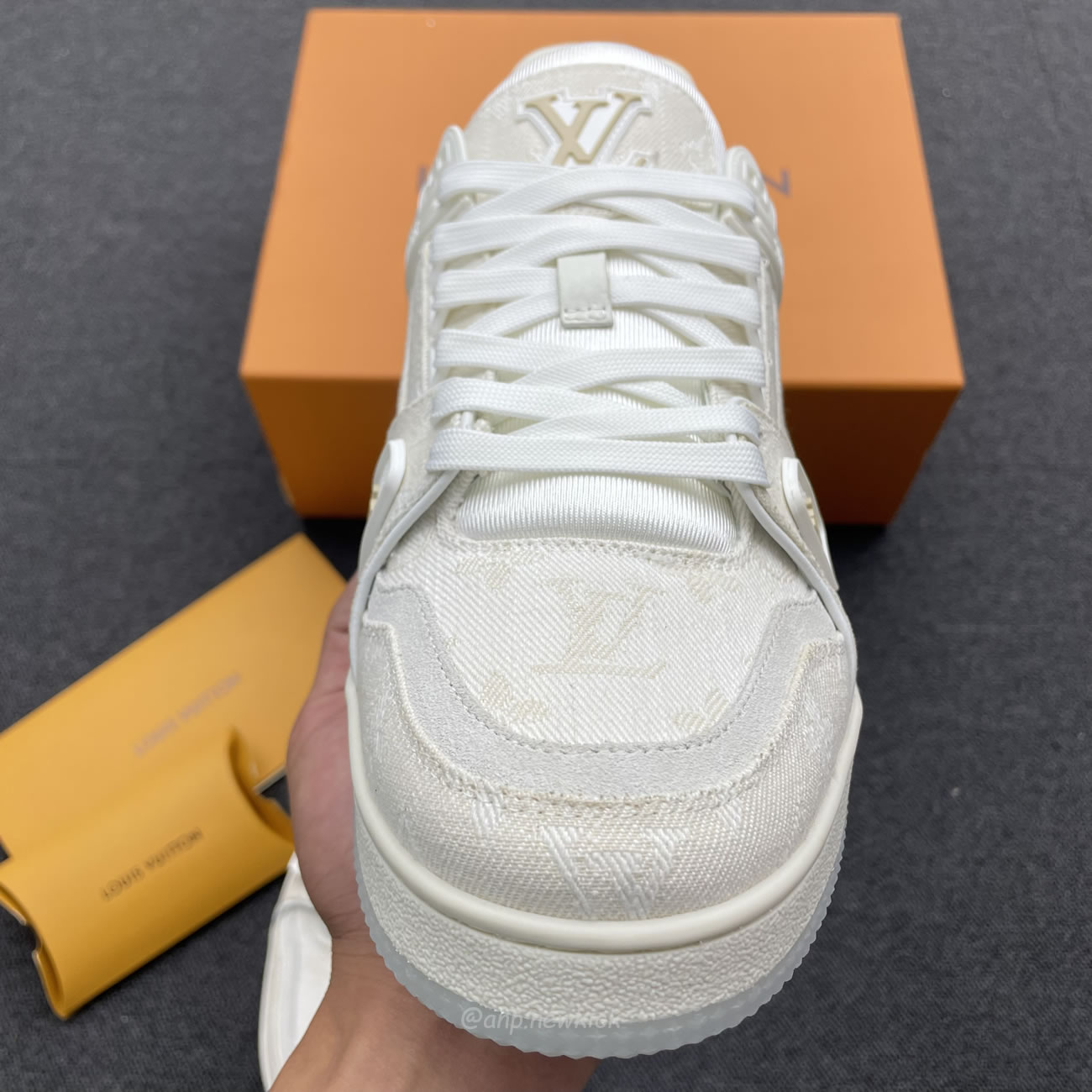 Louis Vuitton Arch Licht Sneaker Beige Cowboy (2) - www.kitistry.com Louis Vuitton Arch Licht Sneaker Beige Cowboy (2) - www.kitistry.com