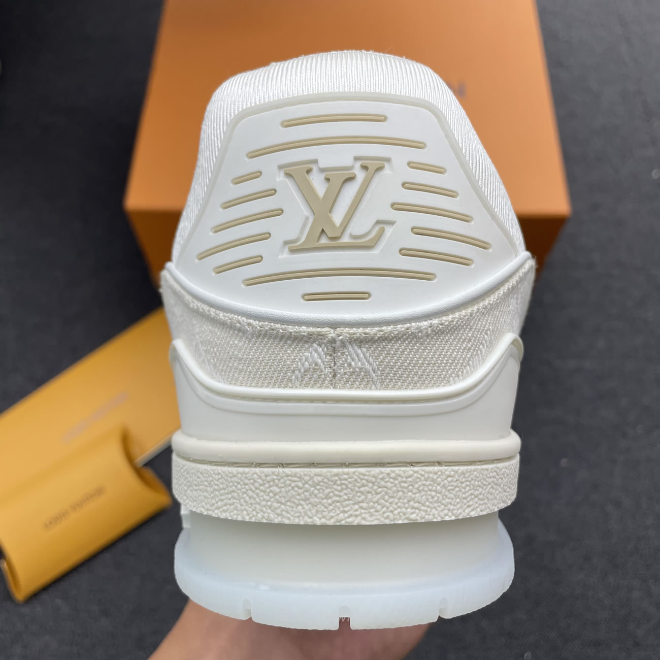 Louis Vuitton Arch Licht Sneaker Beige Cowboy (5) - www.kitistry.com Louis Vuitton Arch Licht Sneaker Beige Cowboy (5) - www.kitistry.com