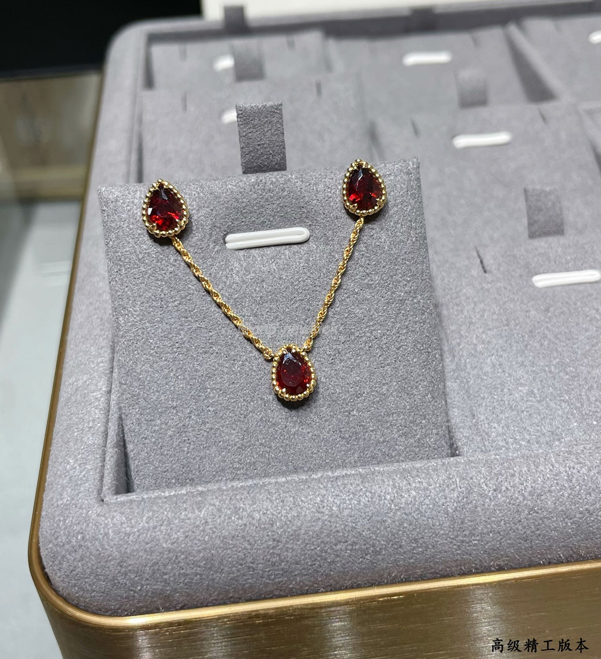 Boucheron Serpent Boheme Necklace Pink Gold With Rhodolite (5) - www.kitistry.com Boucheron Serpent Boheme Necklace Pink Gold With Rhodolite (5) - www.kitistry.com
