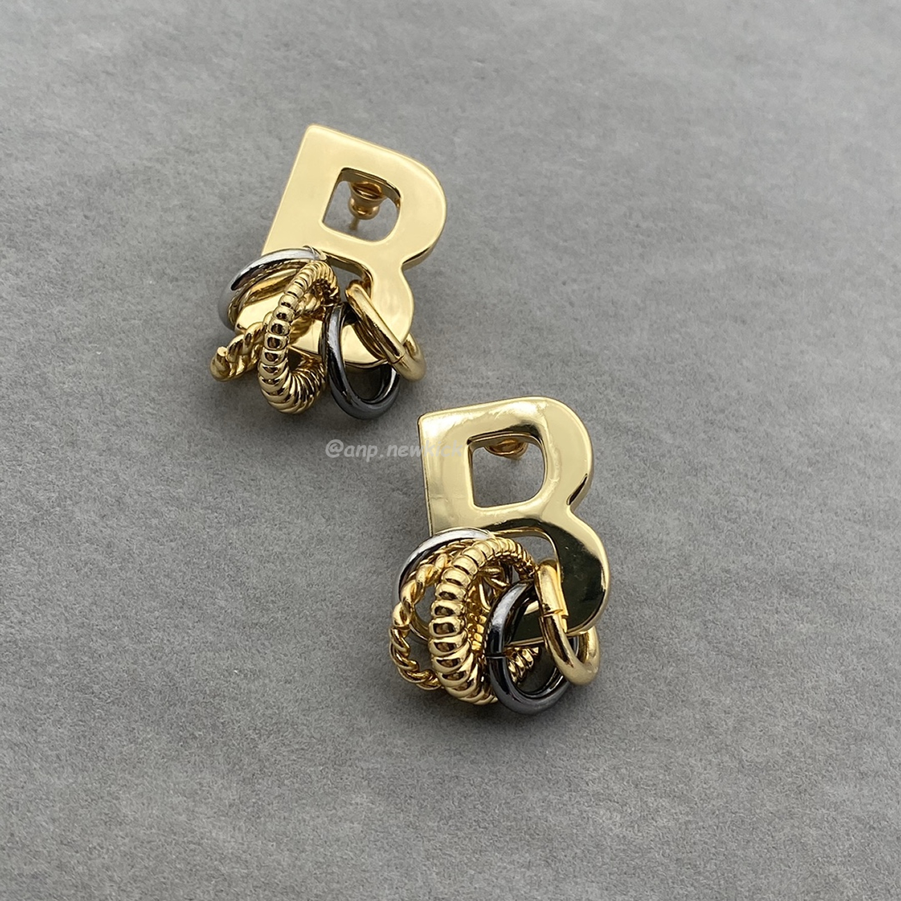 Balenciaga Multiring Single B Earring (3) - www.kitistry.com Balenciaga Multiring Single B Earring (3) - www.kitistry.com