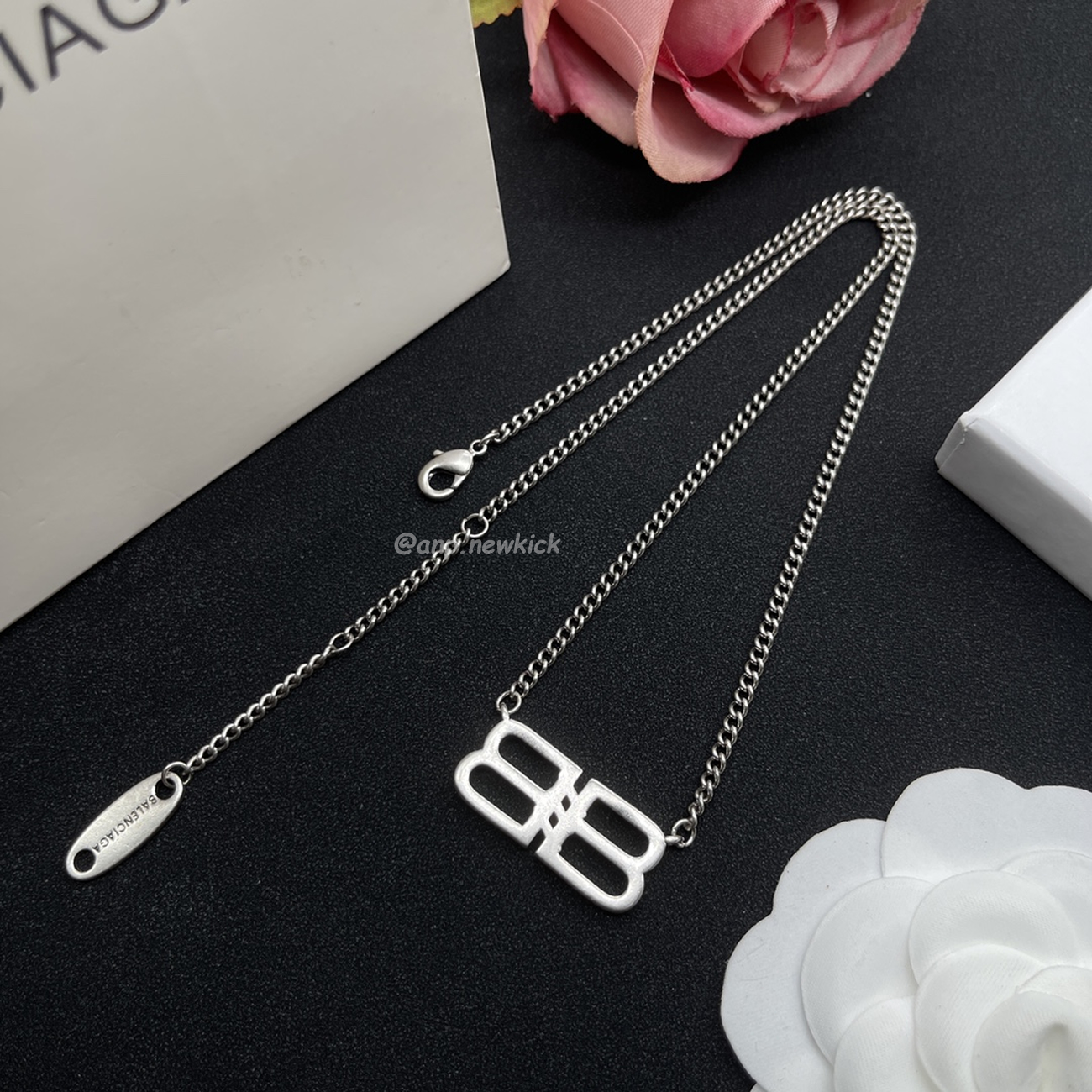 Balenciaga Bb Necklace (3) - www.kitistry.com Balenciaga Bb Necklace (3) - www.kitistry.com