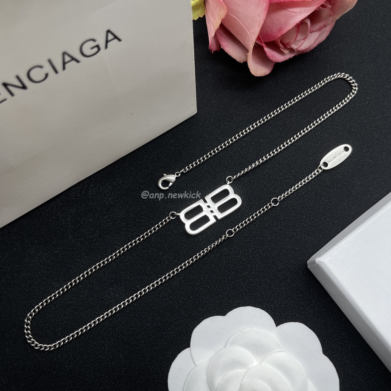 Balenciaga Bb Necklace (4) - www.kitistry.com Balenciaga Bb Necklace (4) - www.kitistry.com