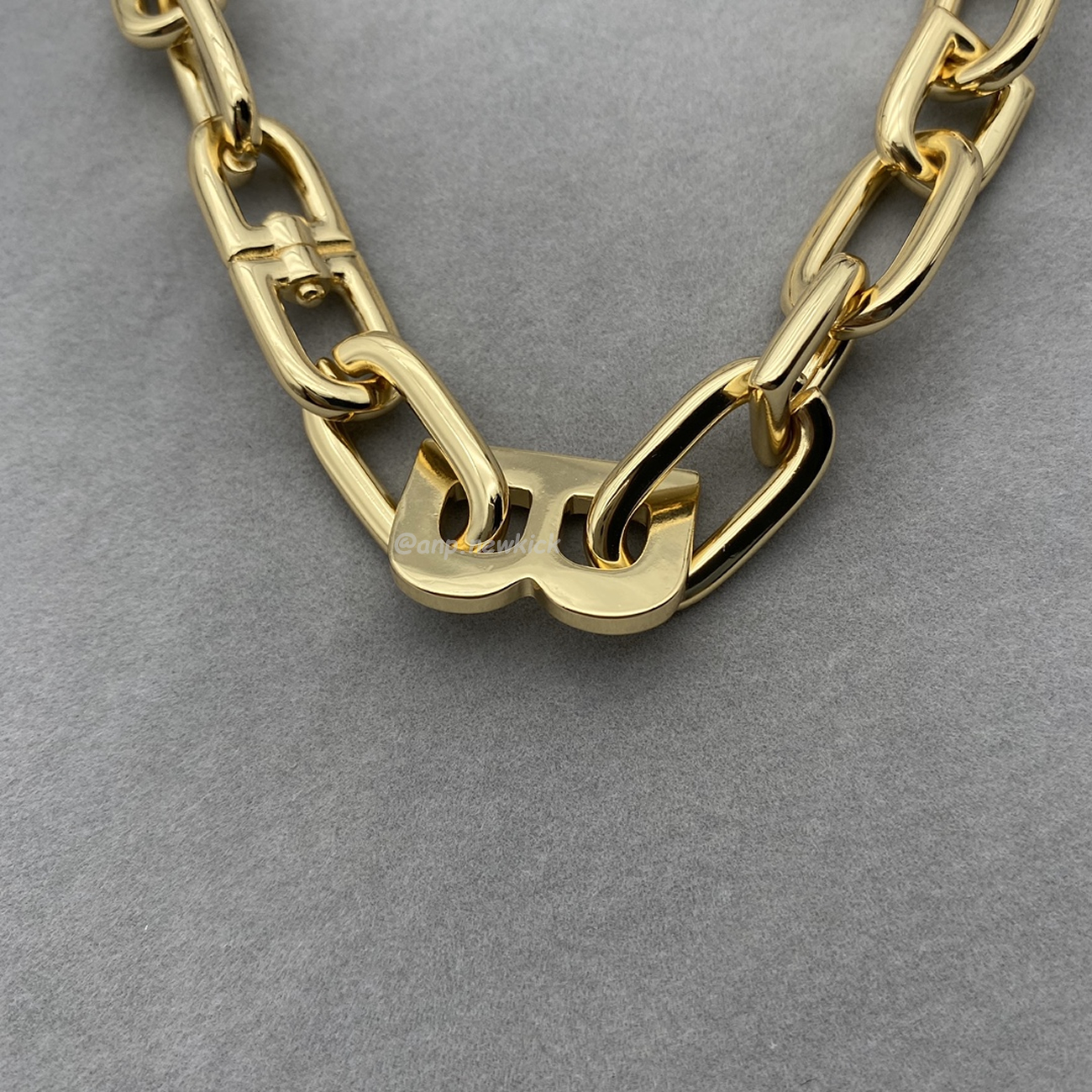 Balenciaga Bracelet (2) - www.kitistry.com Balenciaga Bracelet (2) - www.kitistry.com