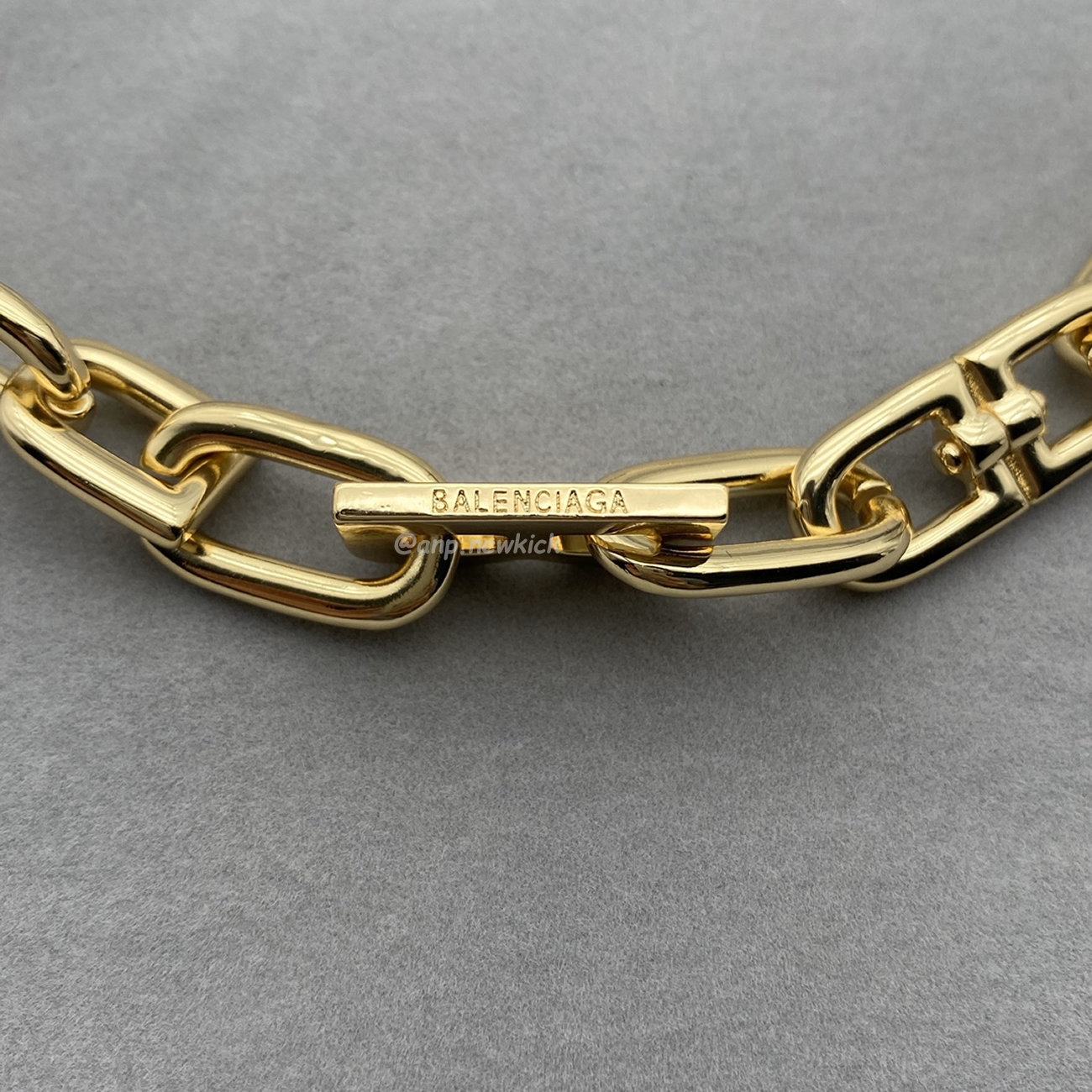 Balenciaga Bracelet (3) - www.kitistry.com Balenciaga Bracelet (3) - www.kitistry.com