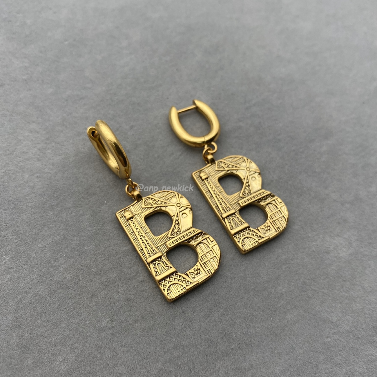 Balenciaga Earrings (7) - www.kitistry.com Balenciaga Earrings (7) - www.kitistry.com