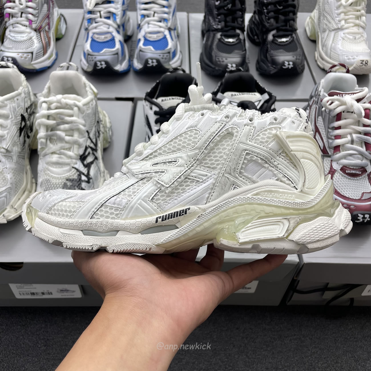 Balenciaga Runner White Grey Silver Black Blue Multicolor Burgundy (21) - www.kitistry.com Balenciaga Runner White Grey Silver Black Blue Multicolor Burgundy (21) - www.kitistry.com