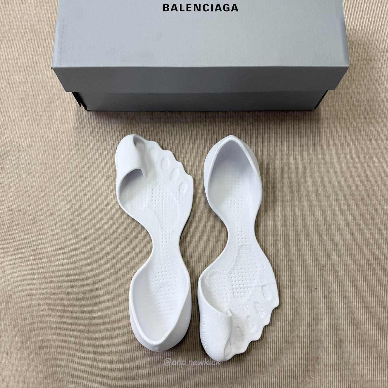 Balenciaga Sandals Zero (11) - www.kitistry.com Balenciaga Sandals Zero (11) - www.kitistry.com