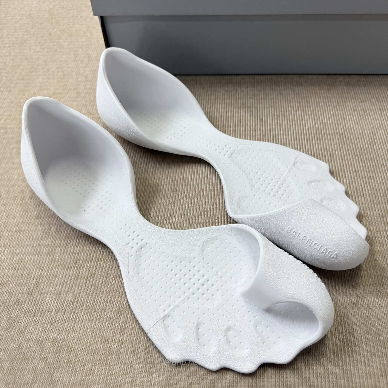 Balenciaga Sandals Zero (3) - www.kitistry.com Balenciaga Sandals Zero (3) - www.kitistry.com